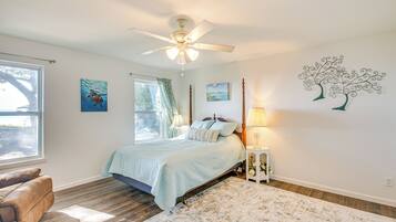 House (5 Bedrooms) | Interior