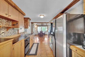 Mökki (2 Bedrooms) | Sisätilat