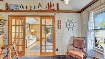 Cottage (2 Bedrooms) | Interior