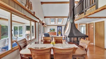 Cottage (2 Bedrooms) | Interior