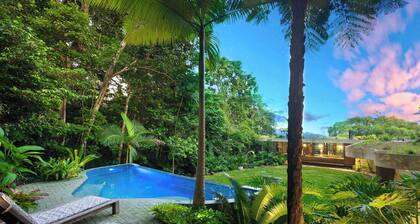 Planchonella House - Eco Stay de Luxe