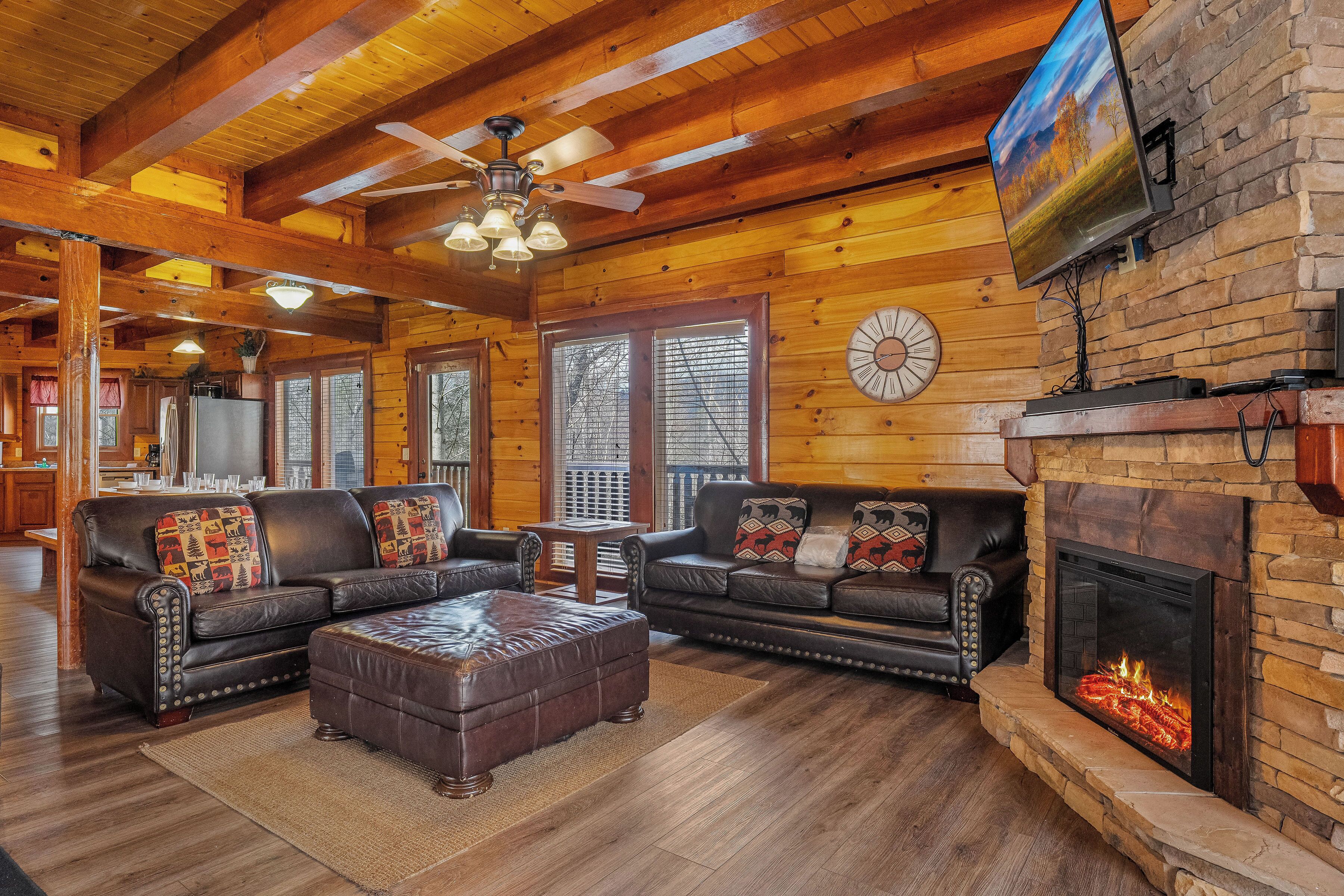 TV connectée, cheminée, jeux vidéo, lecteur de DVD