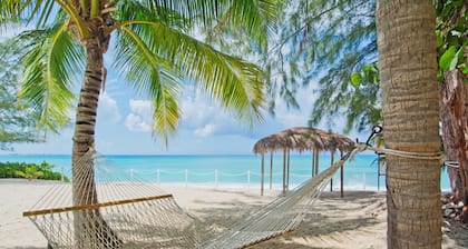 Seabreeze 8 - Luxury 4-bedroom on Seven Mile Beach