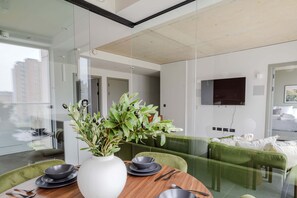 House, Accessible | 2 bedrooms, Internet - Midori Suite 2BR City Views (Manchester)