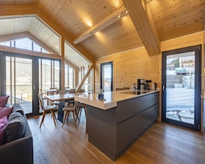 Chalet | Private kitchen - Attractive Chalet on the Slopes (Haus)