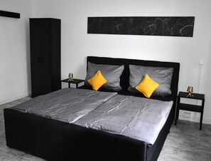 더블룸 | 책상, 노트북 작업 공간, 무료 WiFi, 침대 시트