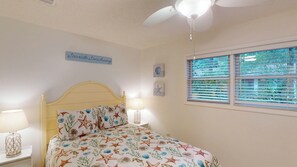 3 bedrooms, iron/ironing board, free WiFi, bed sheets