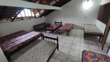 6 bedrooms, free WiFi