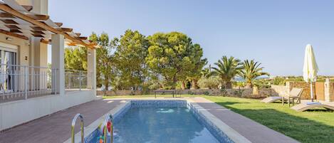 Villa – deluxe, terrasse, hageutsikt | Privat basseng