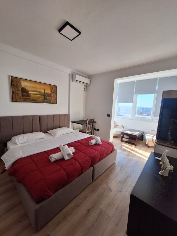 3 dormitoris, planxa i posts de planxar i wifi