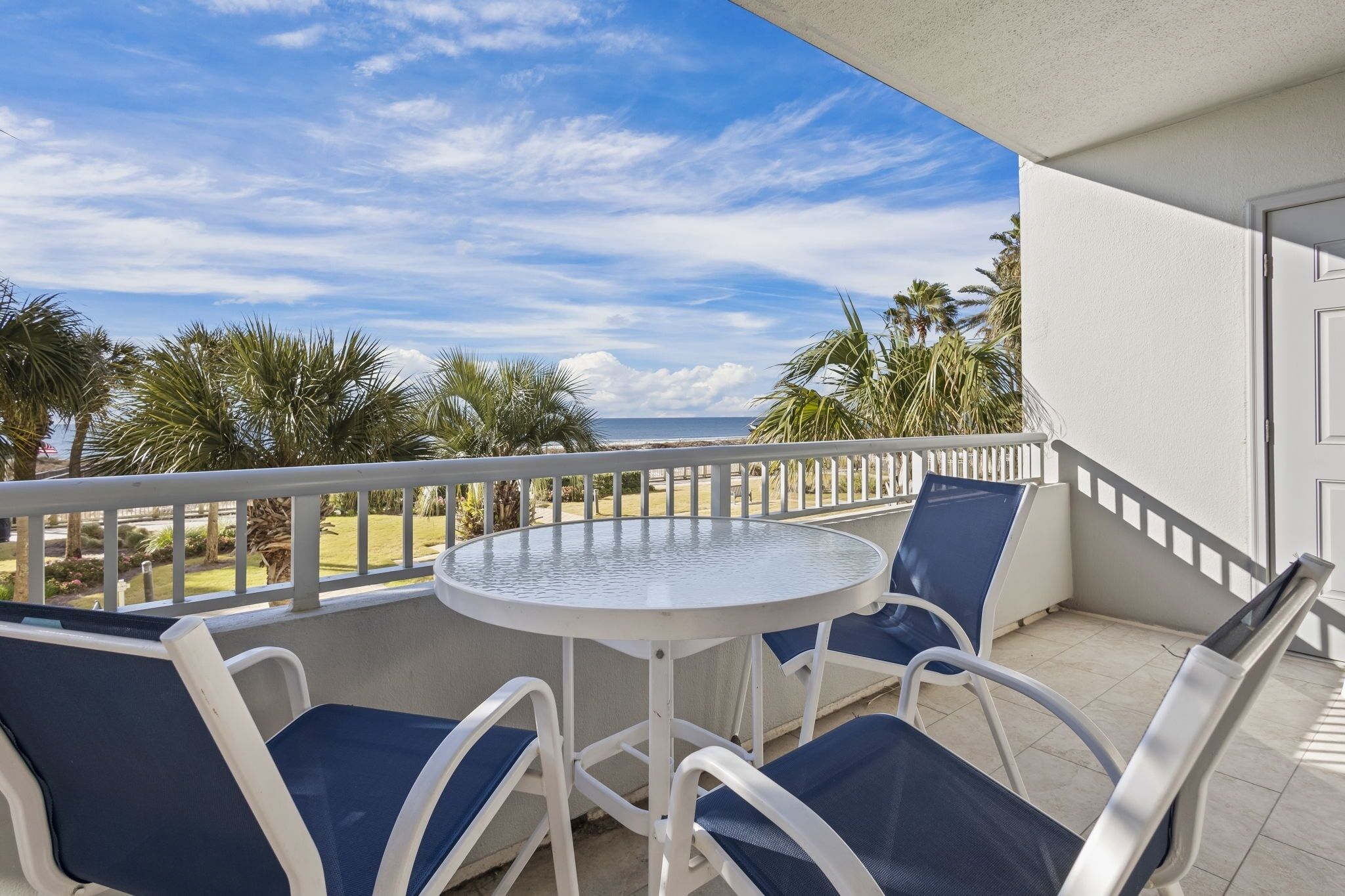 Condo, 3 Bedrooms | Property grounds