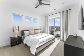 4 chambres, bureau, espace de travail pour ordinateur portable