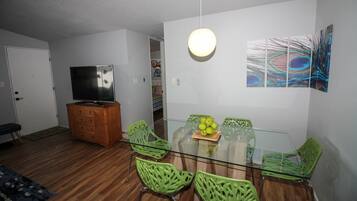 Condo, 1 habitación | Restaurantes