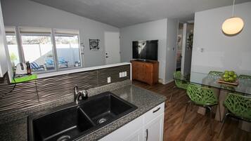 Condo, 1 Bedroom | Private kitchen | Fridge, oven, coffee/tea maker, toaster