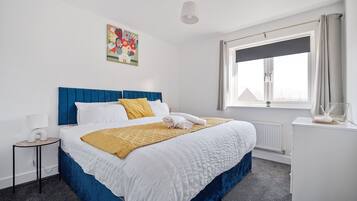 House | 2 bedrooms, iron/ironing board, free WiFi, bed sheets