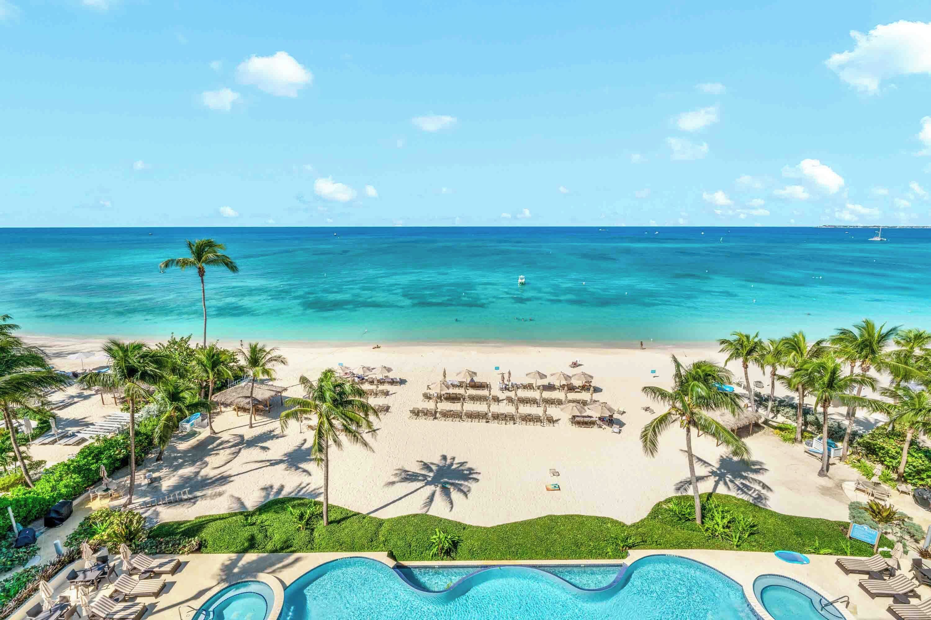 Am Strand, Liegestühle, Strandtücher