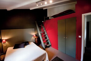 3 bedrooms, iron/ironing board, WiFi, bed sheets - Villa With Private Pool, Sea Views And Mountains Views (Saint-Jeannet)