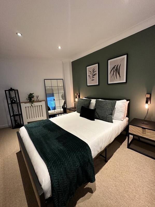 1 غرفة نوم ومكواة/لوح كي وواي فاي وملاءات أسرّة