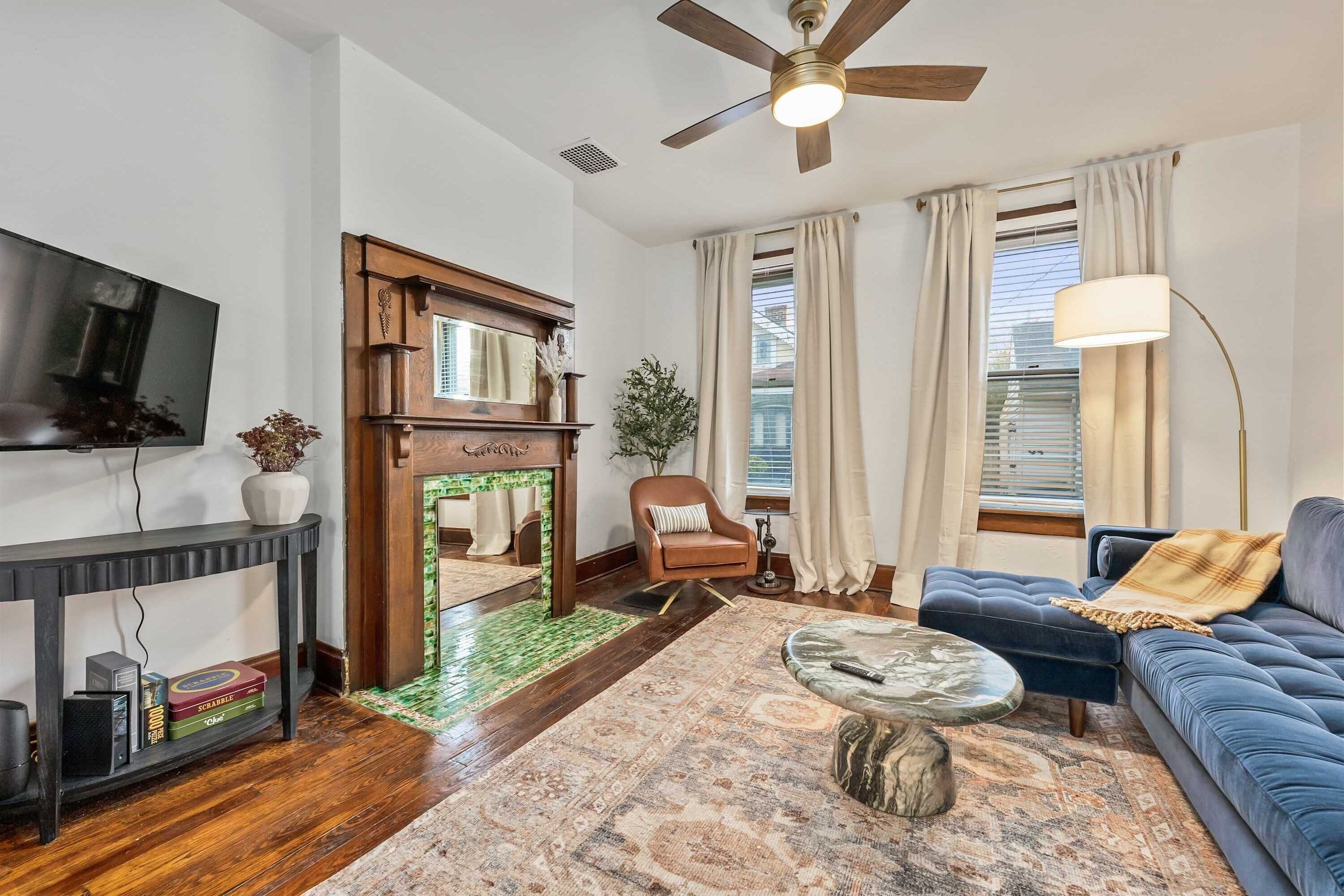 Televisión, oficina