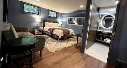 Historic Dougan Suites: Suite 3