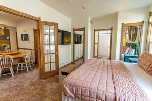 7 habitaciones, tabla de planchar con plancha y wifi gratis 