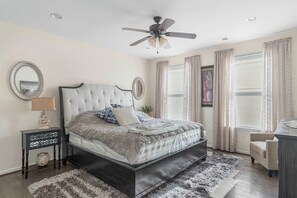 5 bedrooms, iron/ironing board, WiFi, bed sheets