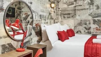 Habitación básica doble | Ropa de cama hipoalergénica y escritorio
