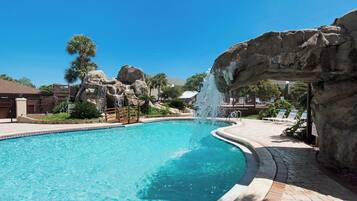 Een verwarmd zwembad