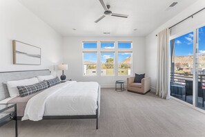 4 bedrooms, desk, iron/ironing board, travel cot - Villa #38 at Bloomington Country Club: Pool, Golf, Restaurant (St. George)