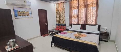 Deluxe Double Room, City View | View from room