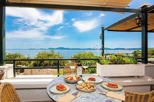 Nissaki Sea View Hotel