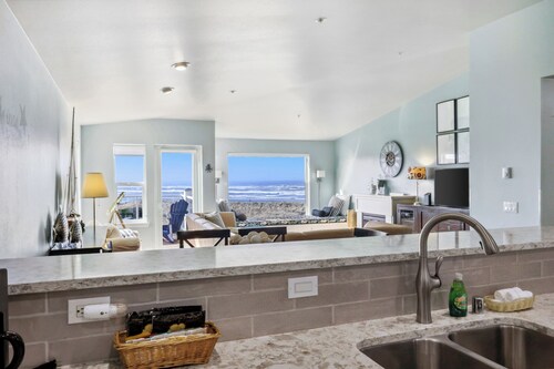 532 The Ocean is Calling - Top Floor Oceanview