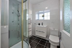 Shower, towels