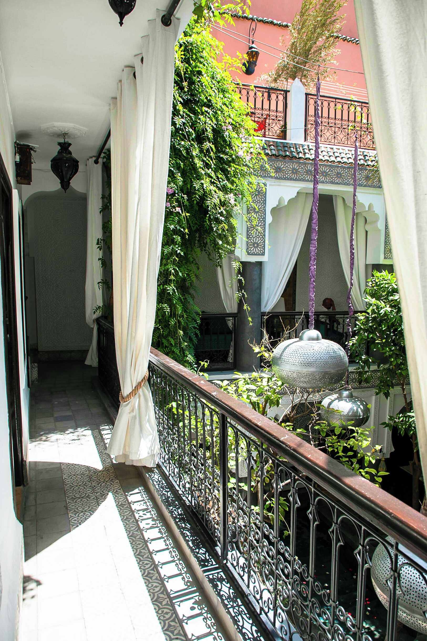 บริเวณภายนอก