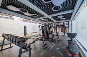 Fitness facility - Luxurious 2BR Retreat with King Bed, Stunning Views, Pool, Gym & Self Check-In (Kileleshwa)