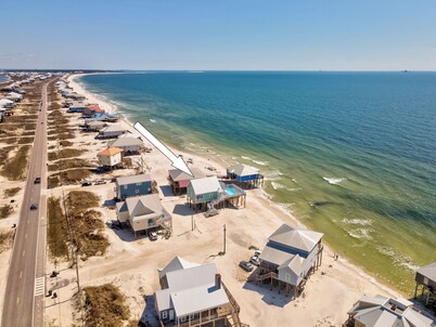 New Construction! Beachfront, 3 Bedroom/3.5 Bath, Pool, Hot Tub, Pet Friendly