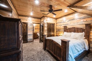 5 bedrooms, iron/ironing board, travel crib, WiFi