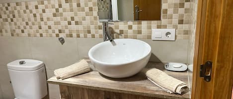 Hair dryer, towels, toilet paper