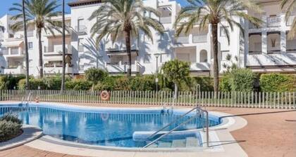 El Paraíso del Golf free parking by Staycare