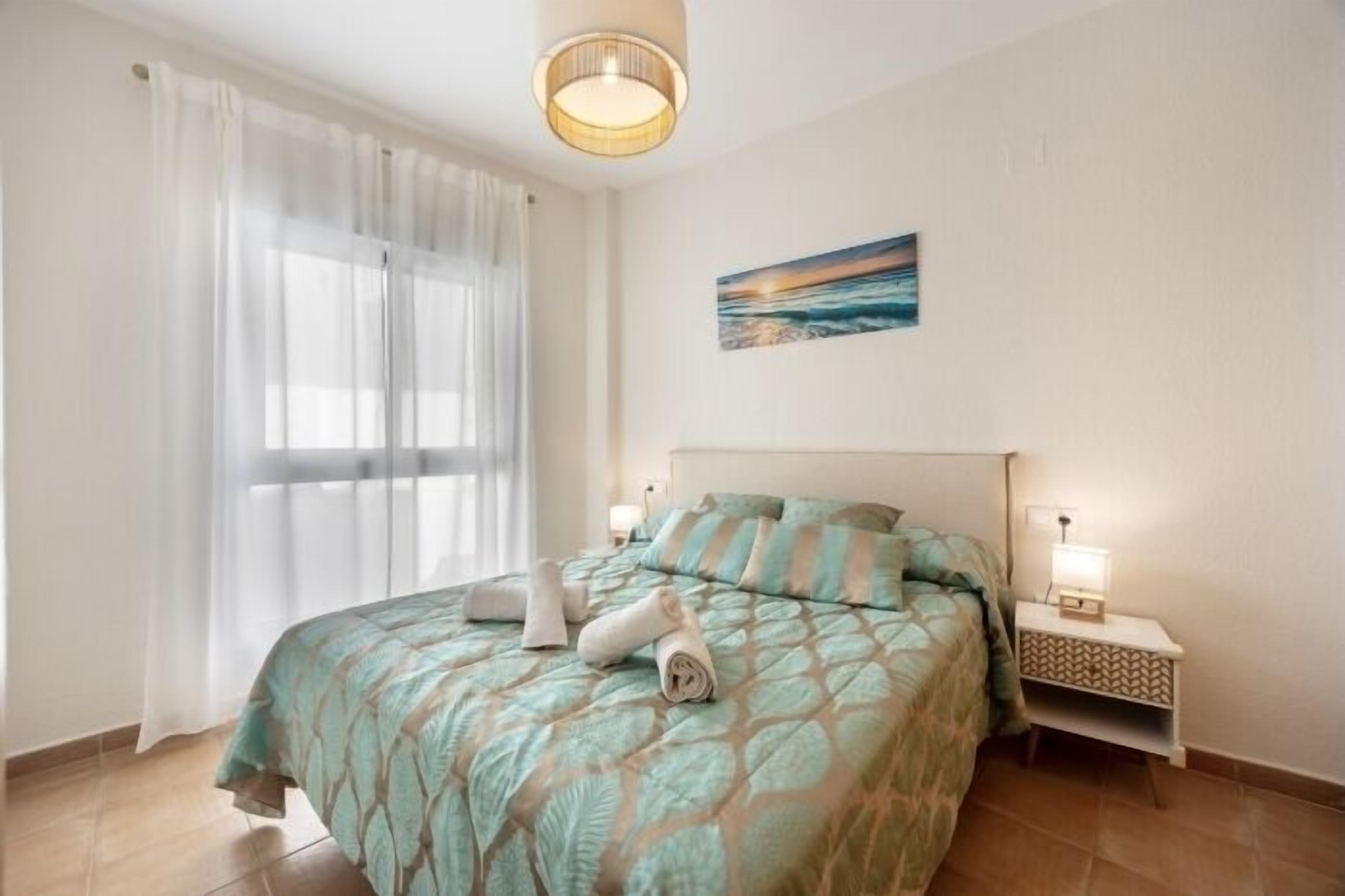 2 室のベッドルーム、アイロン / アイロン台、インターネット、ベッドシーツ