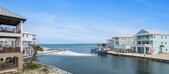 Navarre Beach Villa w/ Water Views Sleeps 12/ Kayaks + Bikes + OPTIONAL CARTS
