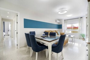 Dining - Agua Marina by Staycare (Rota)