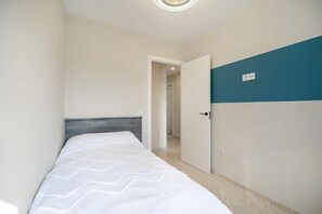 4 Schlafzimmer, Bügeleisen/Bügelbrett, Internetzugang, Bettwäsche
