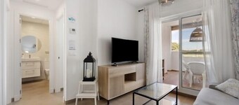 Isla Candor free parking by Staycare