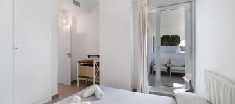 Dunas Candor free parking by Staycare