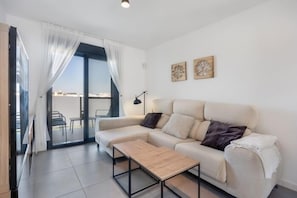 TV - Nerea Rota free parking by Staycare (Rota)