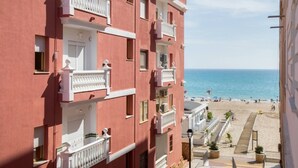 Unclassified image, 3 of 26, button - Écija Playa Rota by Staycare (Rota)