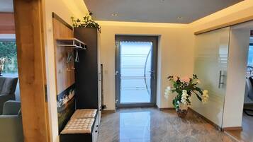 Apartment | Bahagian dalam