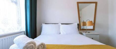 House | 3 bedrooms, free WiFi, bed sheets