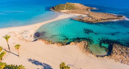 Villa Beach Heaven in Pomos